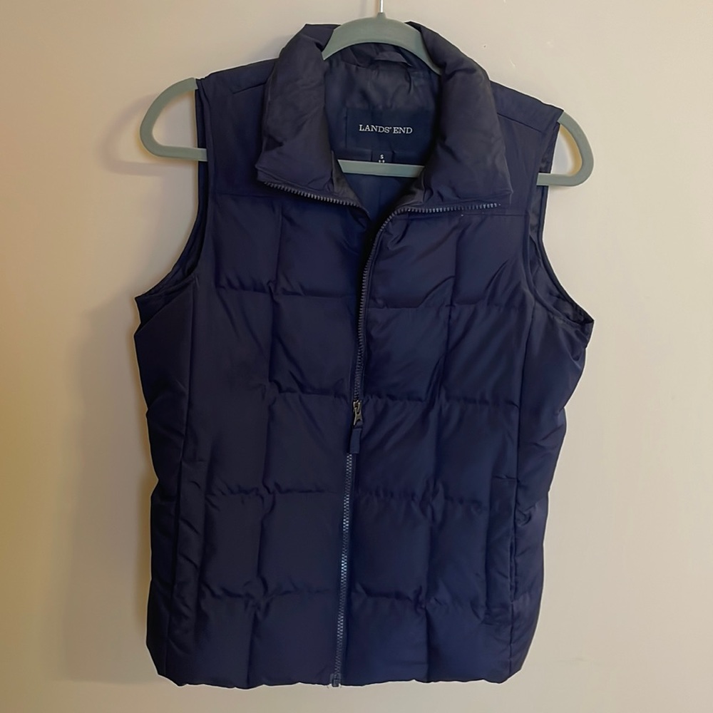 Lands end down vest- size S